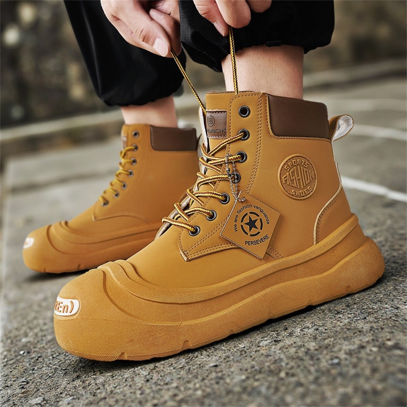 Shorts Ankle Boots Fashionable - огляд і ціна Men'S Fashion News